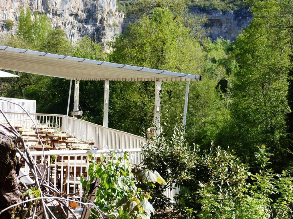 Hotel Restaurant Des Grottes Du Pech Merle Cabrerets Exteriér fotografie