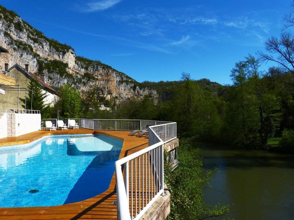 Hotel Restaurant Des Grottes Du Pech Merle Cabrerets Exteriér fotografie