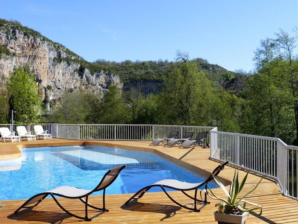 Hotel Restaurant Des Grottes Du Pech Merle Cabrerets Exteriér fotografie